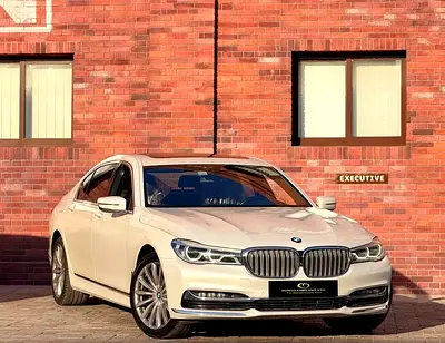 BMW 7-Series 730Li Executive 2016 - GCC Specs - Excellent Condition