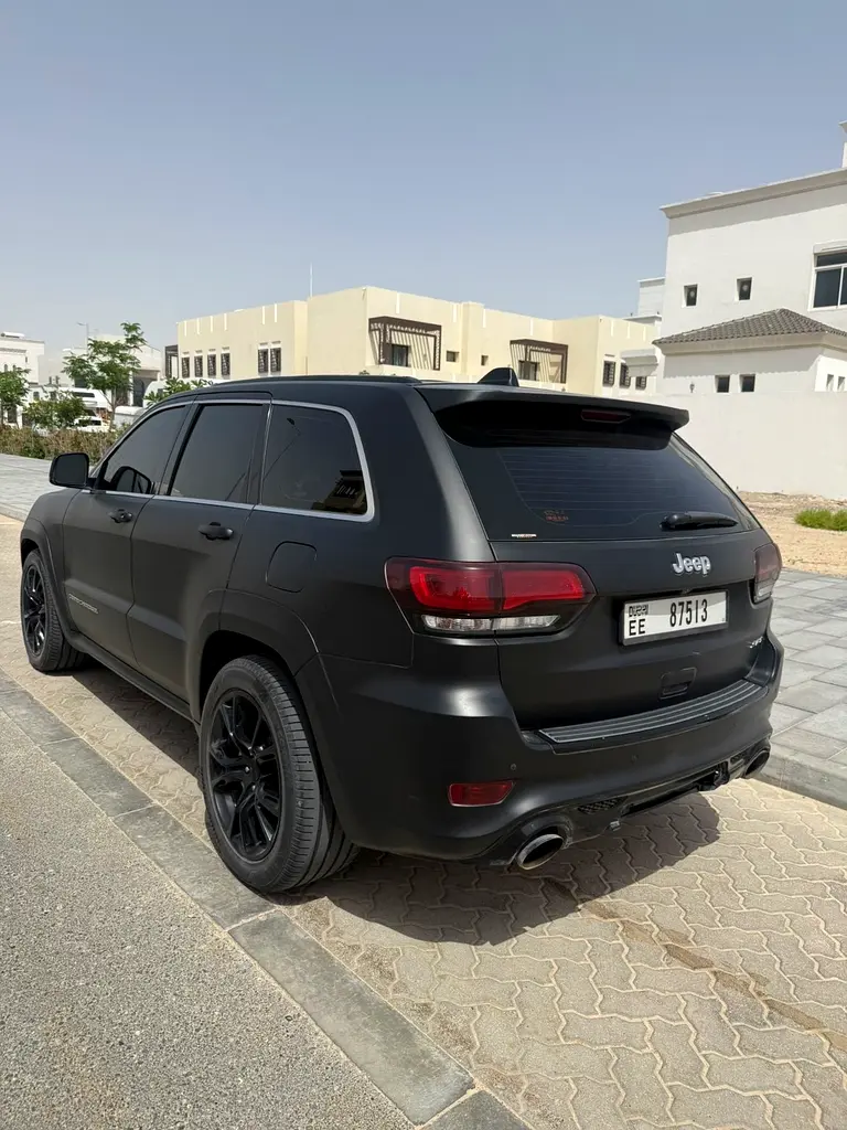 Jeep Grand Cherokee 2014 — photo 1 of 8