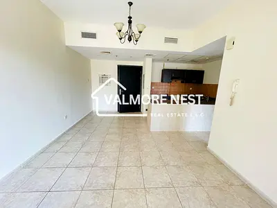 Spacious layout I Pool view I Prime location