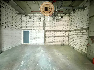 Spacious shop available for rent only in 200k