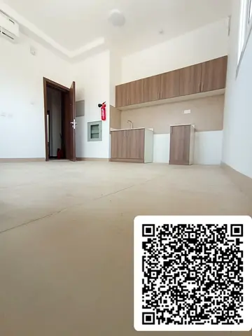 للإيجار في الراشدية استوديو واسع ومميز يتميز بمساحة كبيرة وتصميم عملي مناسب للسكن المريح. الاستوديو جديد وأول ساكن، يأتي بدون فرش ليتيح حرية ترتيب الأ