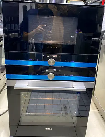 Siemens iQ700 Built-In oven + Siemens iQ 700 microwave