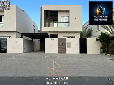 Spacious areas and modern finishes near schools