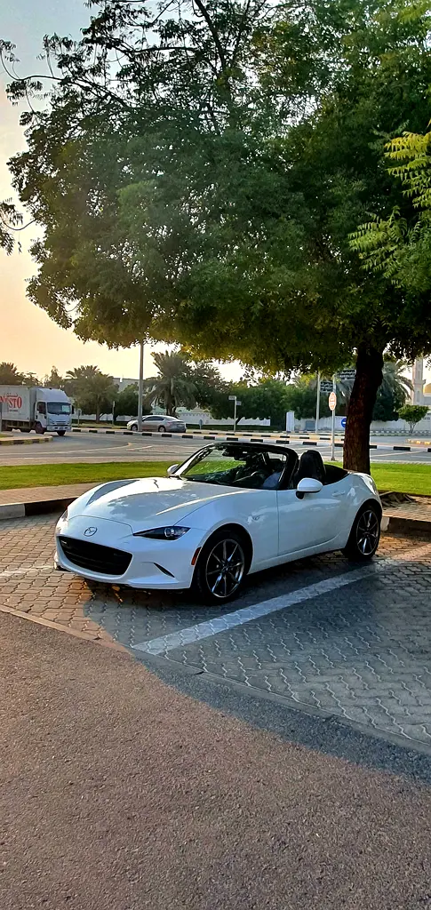 Mazda MX-5 2023 — photo 1 of 16