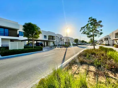 Discounted Rent | Single Row | End Unit | Ready To Move