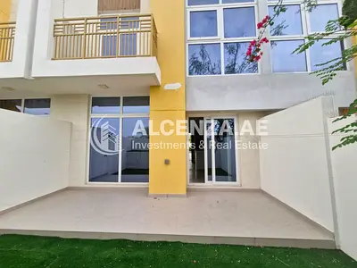 Spacious Layout | Unfurnished | Community View