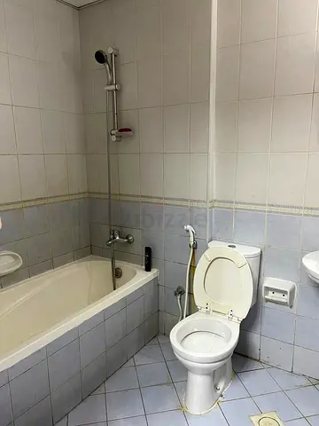 exacutive bedspace available international city