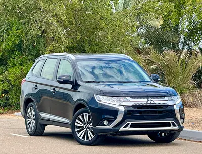 890-Monthly l GCC l 4WD , Cruise, Camera l Accident Free