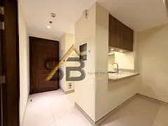 Ready To Move Luxurious 1/BR Apart Close To World Trade Centre