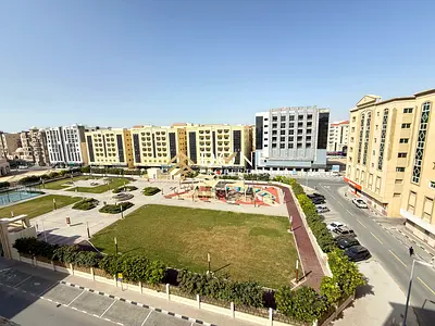 Parkside Panorama 1Bedroom Apartment with Open Park Views