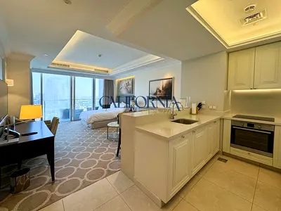 Large Studio | Fully Furnished | Mid Floor