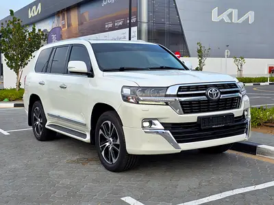 Toyota Land Cruiser GXR Grand Touring 2021 - GCC Specs - Excellent Condition