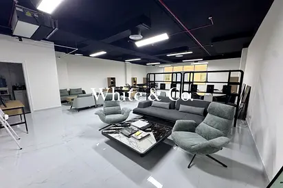 Fitted | Ready To Move In | Prime Location