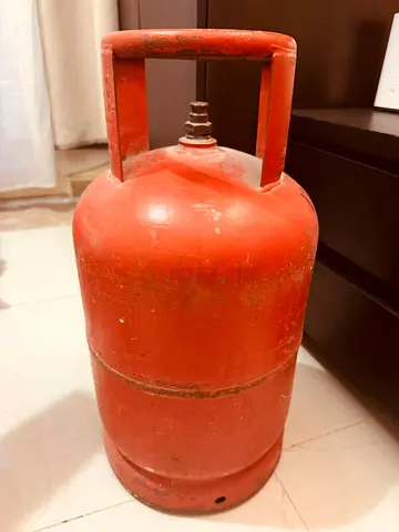 Dubai gas cylinder 2 pieces 280aed each