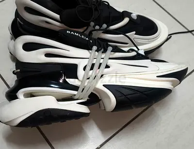 Bamleian sneakers My black  white chunky futuristic sneakers — barely worn
