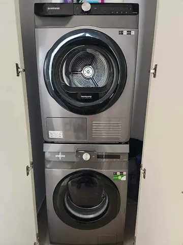 Free delivery Samsung stacked front-load 9 kg washer and dryer - working condition
