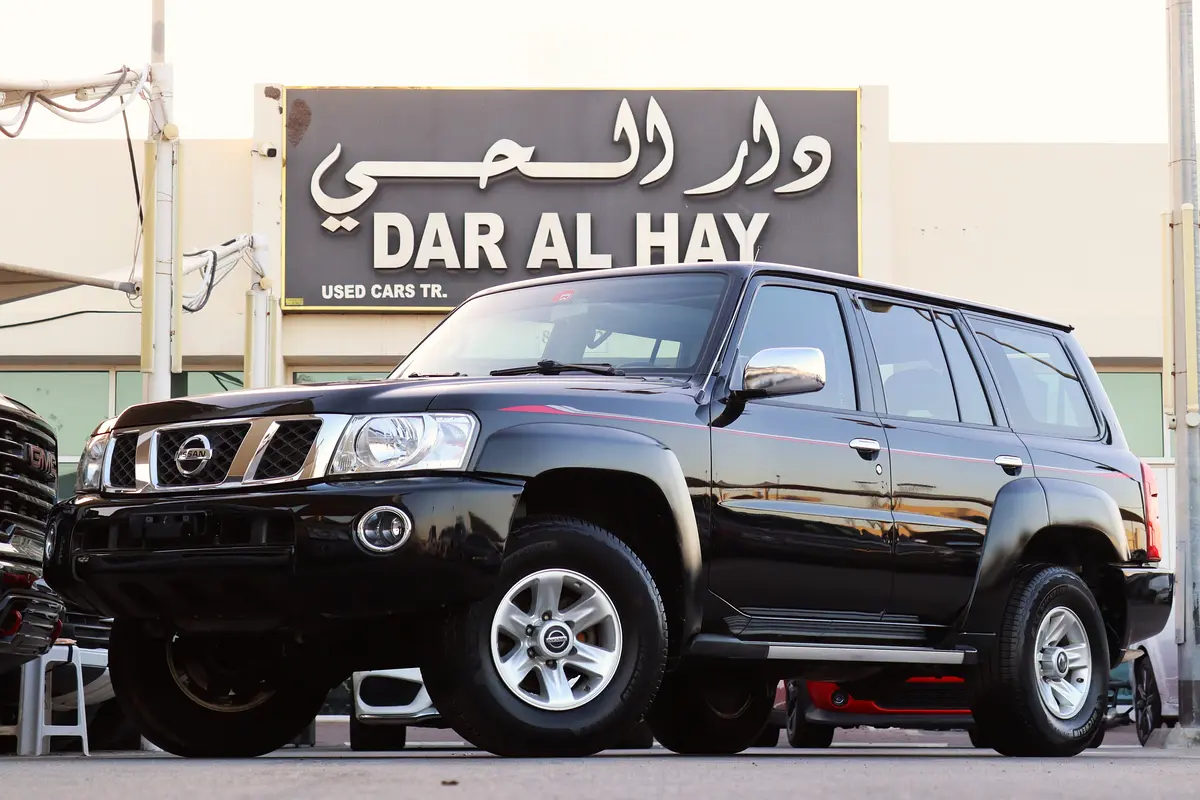 Nissan Patrol Safari 2022 — photo 1 of 20