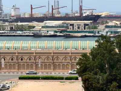 /غرفة وصالة /حمام/ مطبخ واسع /بلكون /تكيف مركزى /اطلالة مفتوحة / بناية عائلية