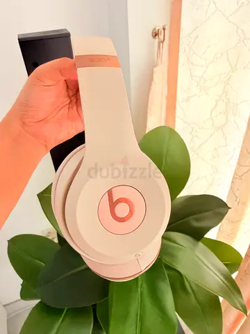 Beats Solo 3 Wireless Headphones Limited Edition
