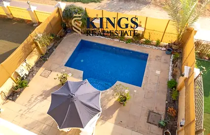 4 BHK Amazing TH with Private Pool | Luxury Villa