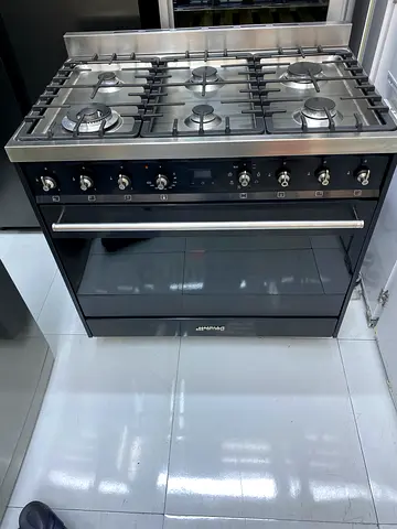 Smeg 90x60cm 6 burner top gass oven electric cooker  FREE DELIVERY
