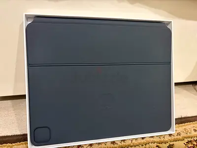 Apple Magic Keyboard 12.9”