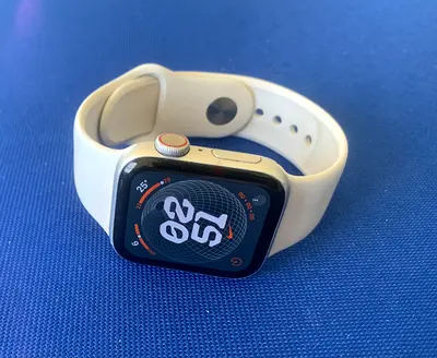 Apple Smart Watch serie 5 40mm- Like New Condition