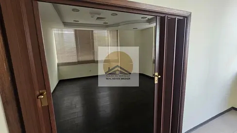 KING FAISAL ROAD OFFICE AVAILABLE 52K IN 4 CHEQUES