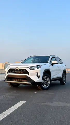 2024 Toyota RAV4 XLE - Canadian Specs - GCC Ready!