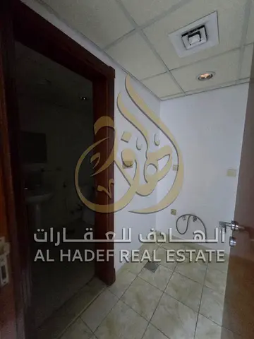 ✨ فخامة السكن العائلي في قلب المجاز 3.. حيث تلتقي الرحابة بالخصوصية المطلقة ✨ تتشرف شركة الهادف العقارية بأن تضع بين أيديكم واحدة من أفخم الوحدات الس