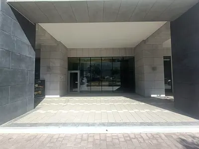 Retail 122sqm | High Footfall | Delivery Friendly