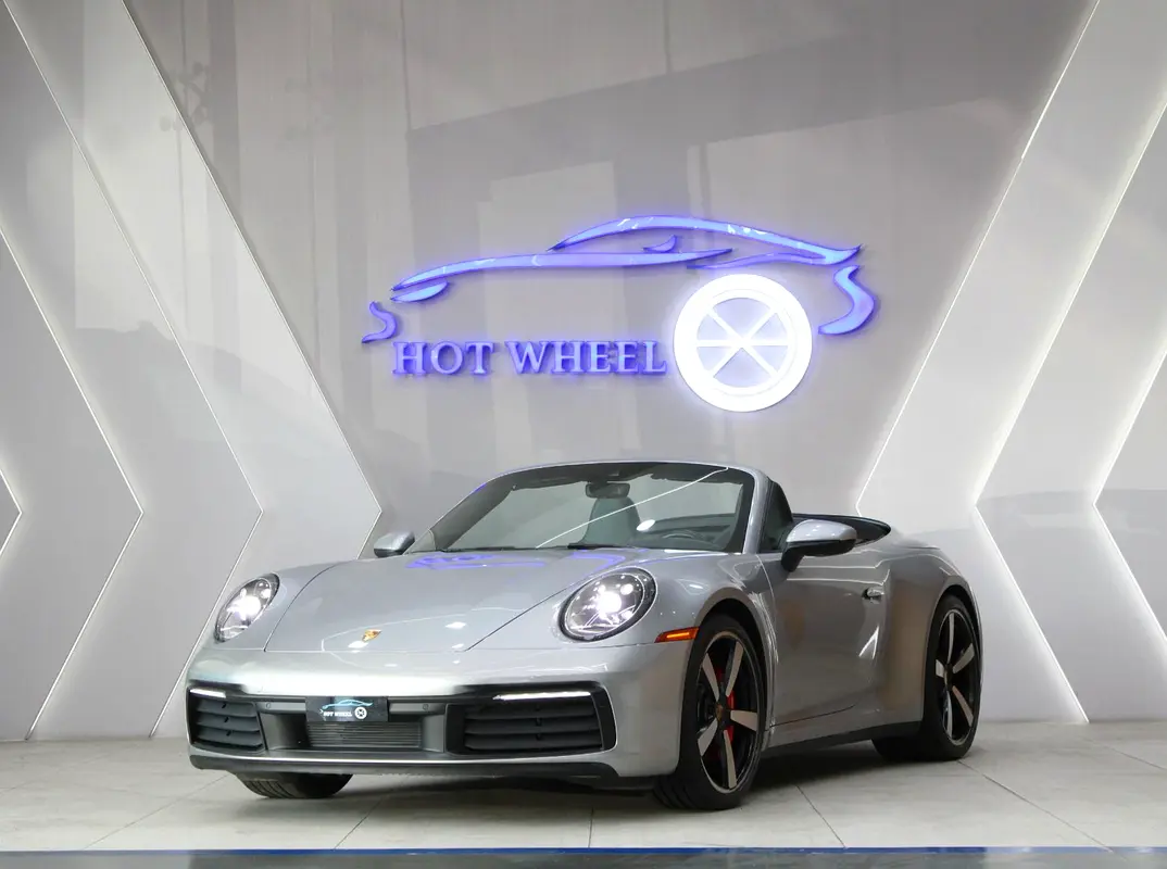 Porsche 911 2021 — photo 1 of 20