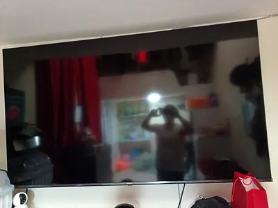 Flat Panel Television for SaleSelling my Hisense 65-inch TV.
🔹 Screen is broken (no display)
🔹 TV