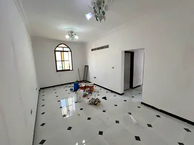 ارقي غرفتين وصاله في الروضه 3_تكييف مركزي - صيانه فري _ سستيم الدخول بالكارت