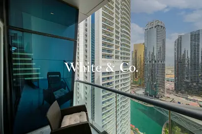 Vacant| Upgraded | Corner Unit |Lake View