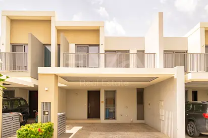 VACANT | CLOSE TO PARK | MAID ROOM