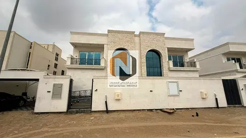 للبيع فيلا في منطقة الطي شرق – ضاحية السيوح