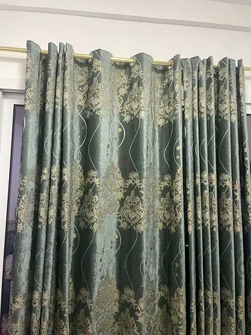 2 curtains with rod