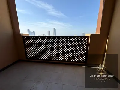 Luxury apt in Al Nakheel | 2 master beds | 3 baths | Large hall | 3 open balconies | Wardrobes | Maid & laundry | Free parking, month & gas