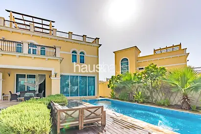 Private Pool | Single Row | Landscaped Garden