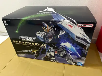 Perfect Grade 1/60 PG Unleashed RX-93 V Nu Gundam Sealed New