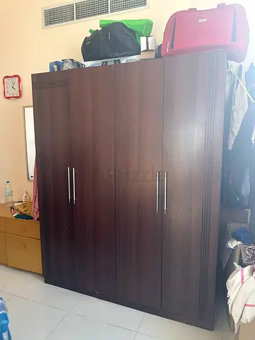 Good  qulaity 4 door cuboard