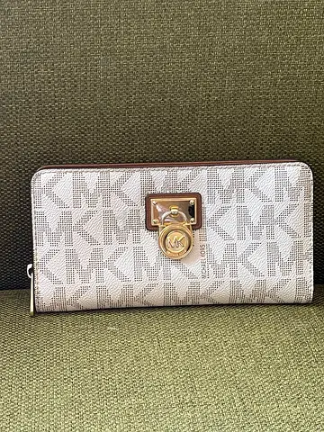 Michael kors MK large wallet