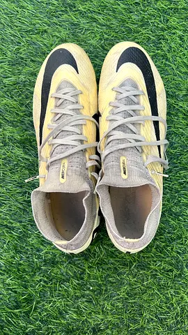 حذاء كرة القدم زوم ميركوريال9 اليت اعلى فئه اللعبين اصلي من نايك السعر النهائي 600 المقاس 40.5