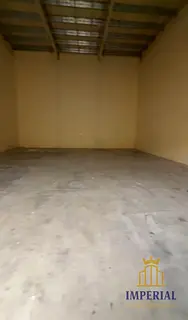 A 2,400-square-foot warehouse with a 25-kilowatt electricity supply, available to rent at a great pr