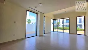 Single Row | Corner Unit | Huge Layout | Brand New