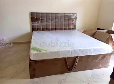 Stylish Brand new Queen size bed with medical mattress good Quality Queen bed storage