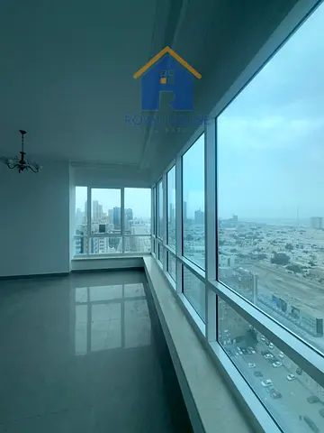 شقة فاخرة للبيع بالمجاز 3 بإطلالة بحرية