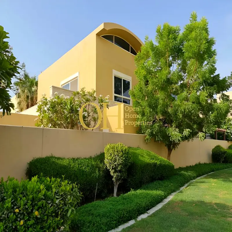 Elegant Villa with Maids Room |Private Pool |Well Maintained