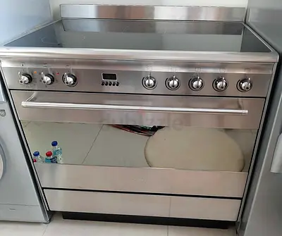 Smeg 5 burners full electric digital cooking range latest version 90cm